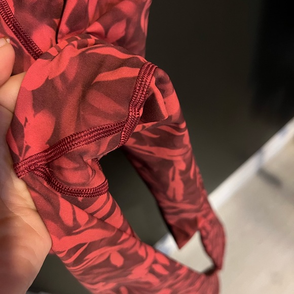 Wunder Under Tight 25” High Rise and Align Tank Size 10 worn 2 times - Picture 2 of 7